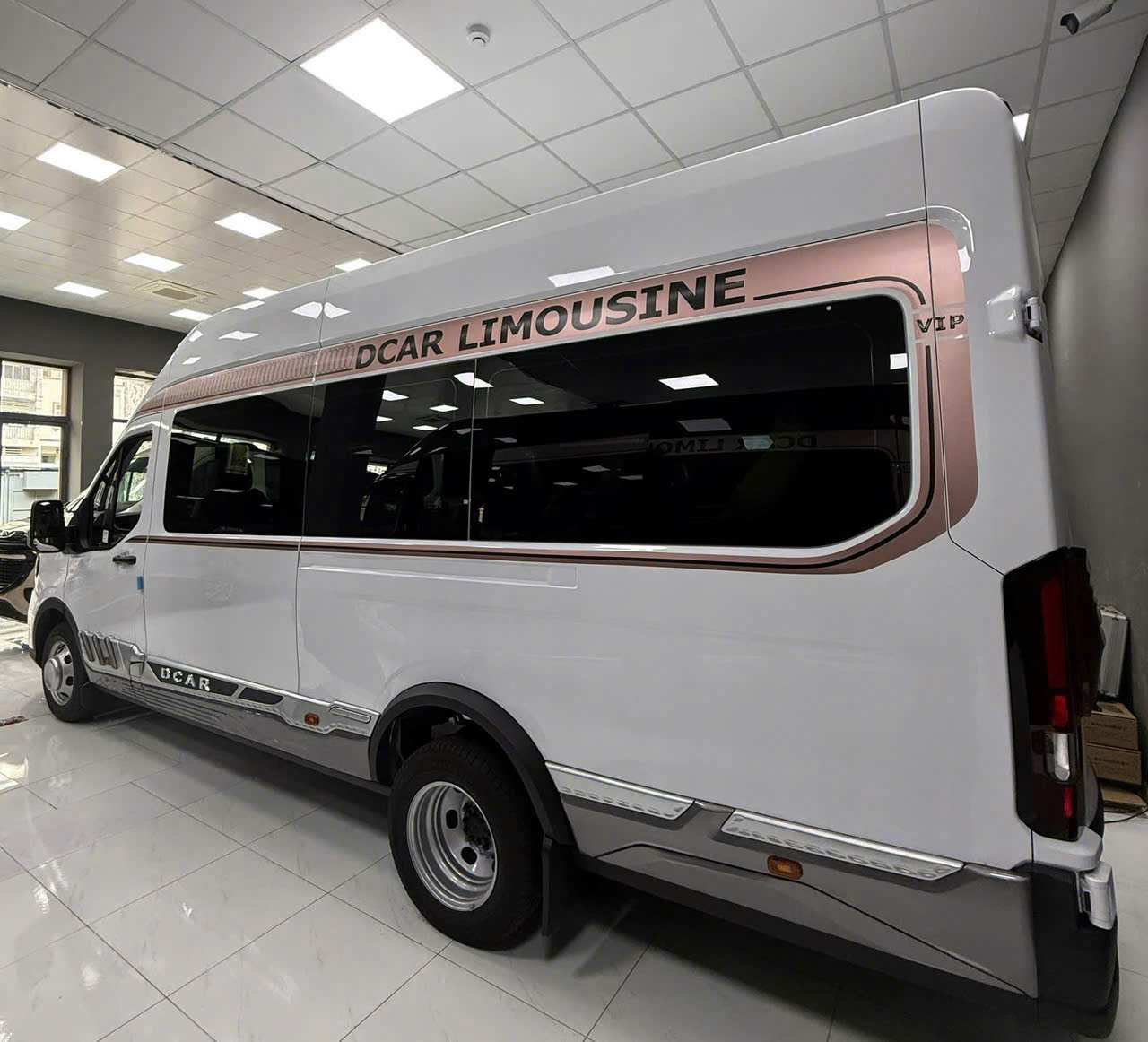 Thuê xe Limousine 9 chỗ 11 chỗ